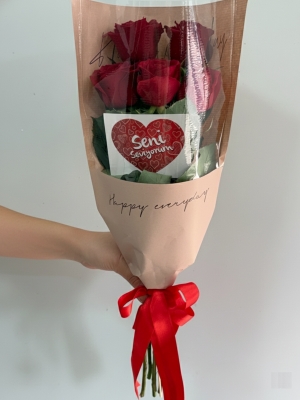 5 Kırmızı Gül Buketi