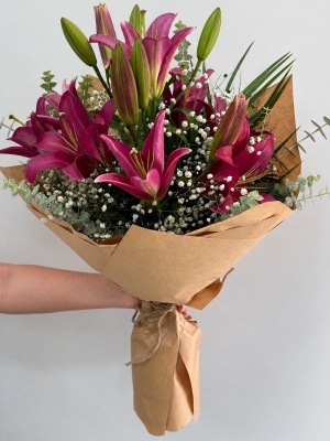 Pembe Lilyum Buketi